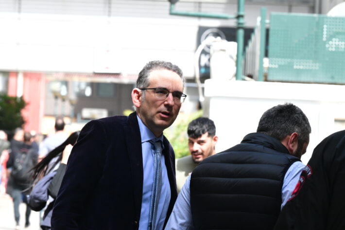 Διασωληνωμένος και σε καταστολή ο Γιώργος Μυλωνάκης - «Κρίσιμες οι επόμενες δέκα ημέρες»