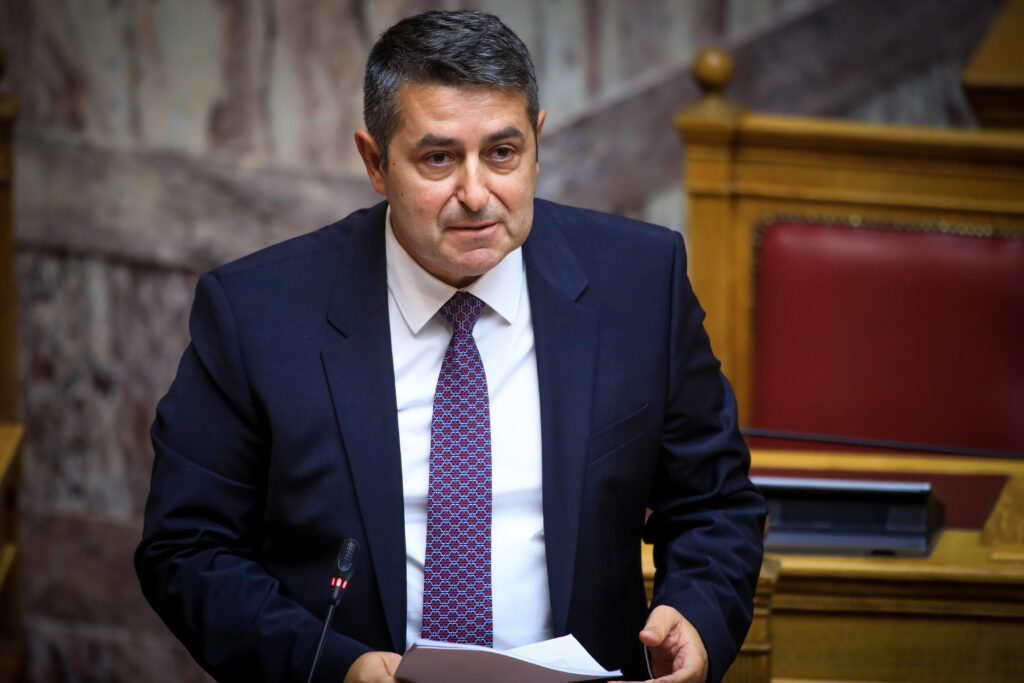 Διασωληνωμένος και σε καταστολή ο Γιώργος Μυλωνάκης - «Κρίσιμες οι επόμενες δέκα ημέρες»