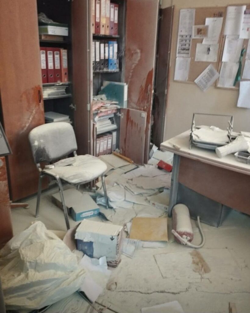 Στο αυτόφωρο μητέρα μαθητή που συμμετείχε σε βανδαλισμό σχολείου στη Γλυφάδα