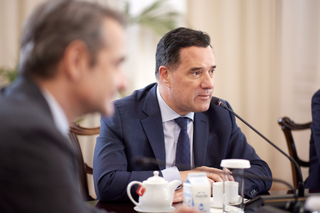 «Off the record»: Τι θα γίνει με τη θητεία Παπανδρέου – Τι λέει η Ευρωπαϊκή Εισαγγελία