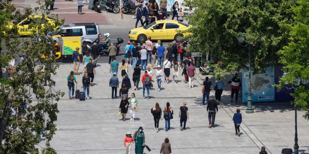 Νέα μέτρα για οικογένειες: Ενίσχυση με 150 ευρώ για κάθε παιδί -Τα εισοδηματικά όρια με παραδείγματα