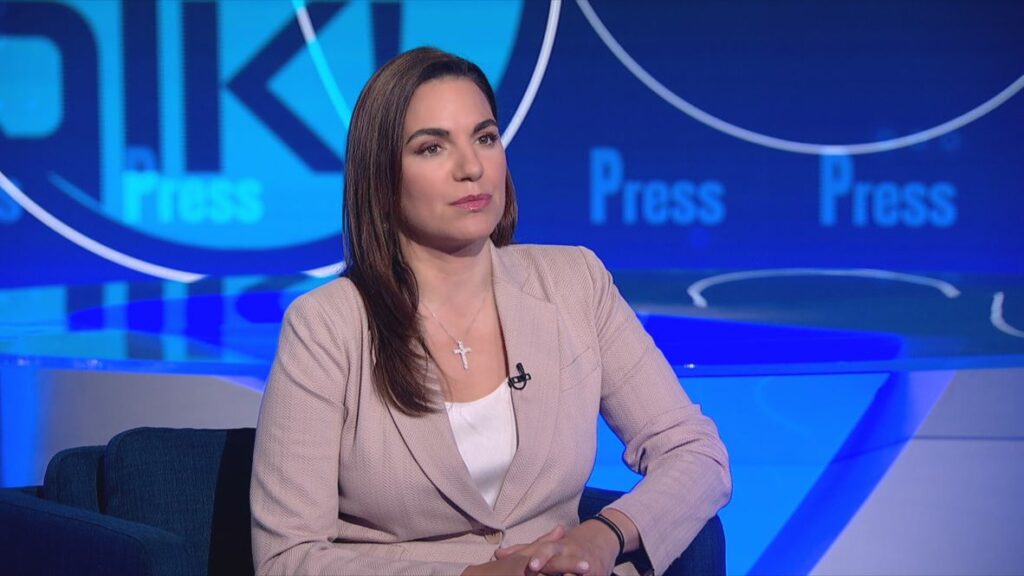 Τα έχωσε στον Δούκα η Κεφαλογιάννη: «Να προσέχει πως εκφράζεται στο εξωτερικό για την Αθήνα»