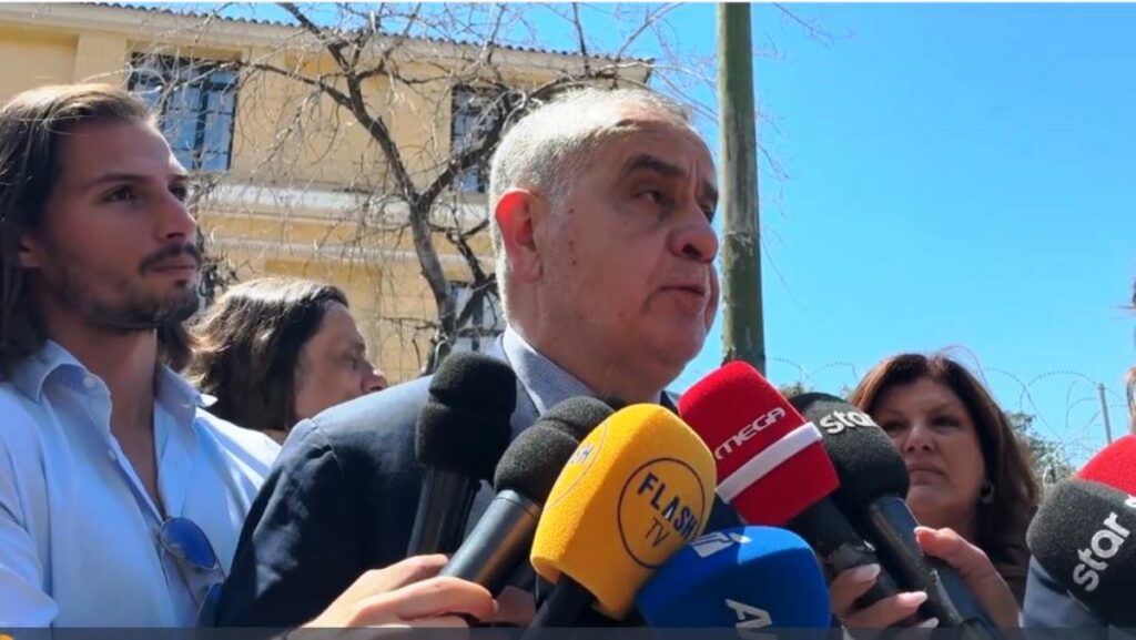  «Λυπάται, και είναι συγκλονισμένος» ο 89χρονος - Αποκαλύψεις του δικηγόρου του για την τιμωρία και την απολογία του