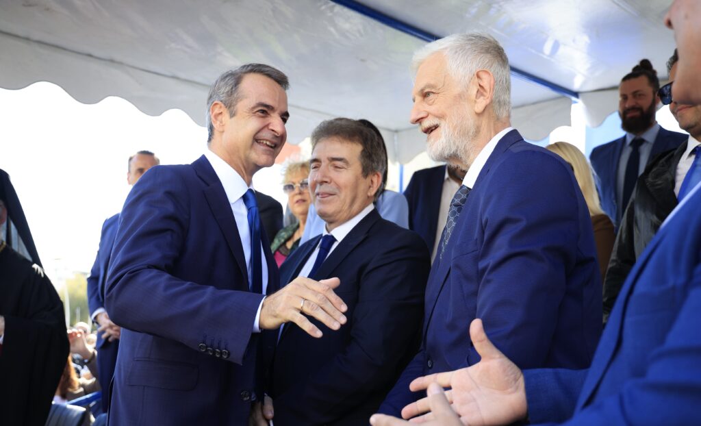 Δυσαρέσκεια Μαξίμου μετά τις δηλώσεις του Γιάννη Λοβέρδου