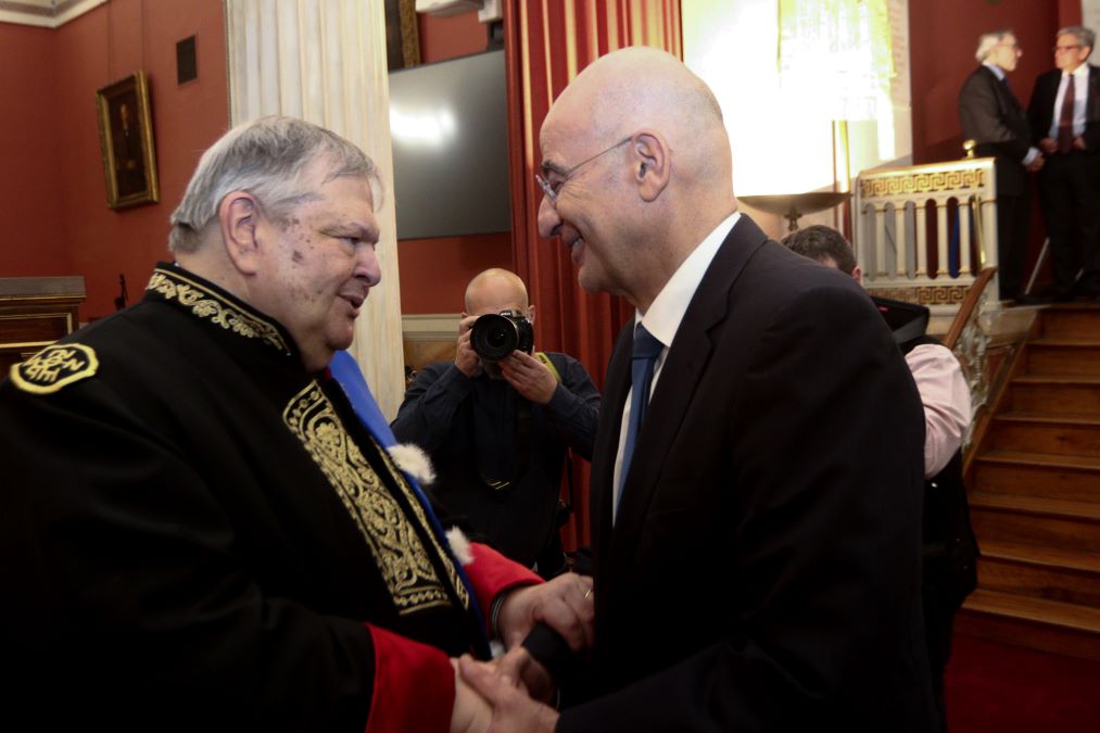 Ο Βενιζέλος που ενώνει και... δείχνει το μέλλον