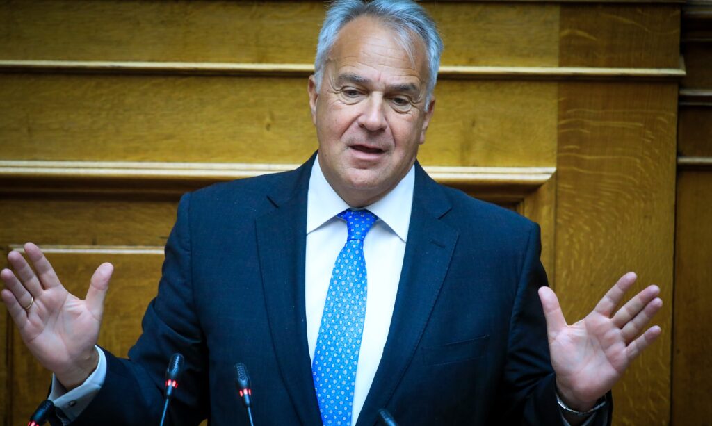 Βορίδης ο εκλεκτός για το νέο κόμμα Σαμαρά