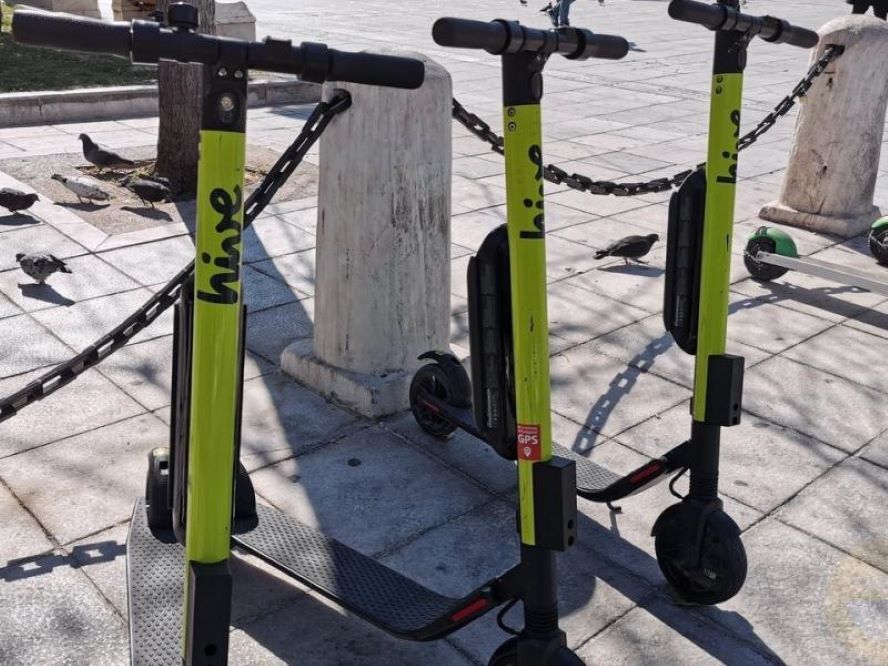 Σαρωτικά μέτρα για τα ηλεκτρικά πατίνια: Για ποιους ισχύει η πλήρης απαγόρευση που περνάει η κυβέρνηση Σαρωτικά μέτρα για τα ηλεκτρικά πατίνια: Για ποιους ισχύει η πλήρης απαγόρευση που περνάει η κυβέρνηση